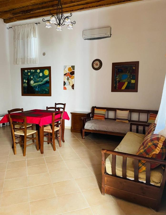 Вілла Kamikos Casa Vacanze, Сікуліана Екстер'єр фото